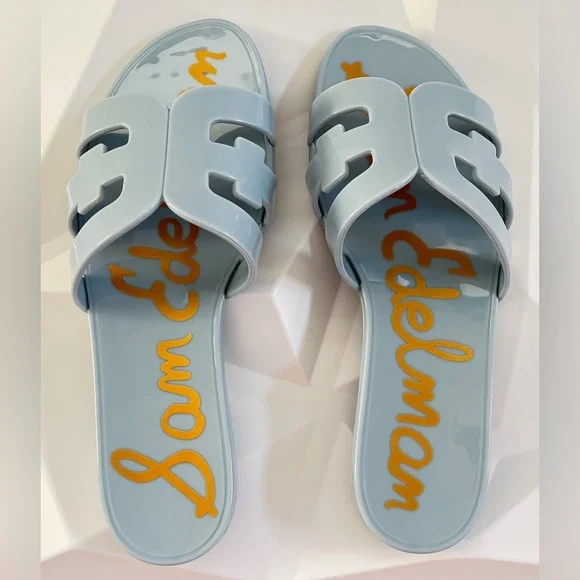 Sam Edelman Bay Jelly Slide Sandal
Color:Cape Blue Jelly Size:7 - Picture 7 of 13